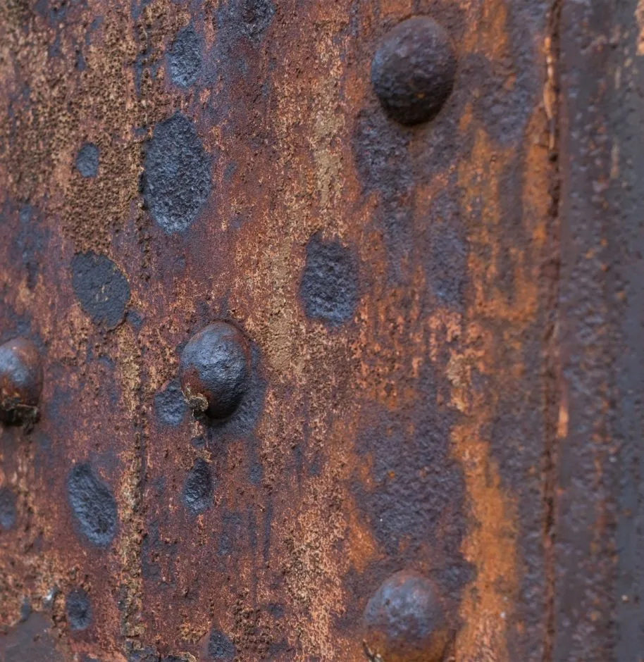 rust-converter-on-metal-beam